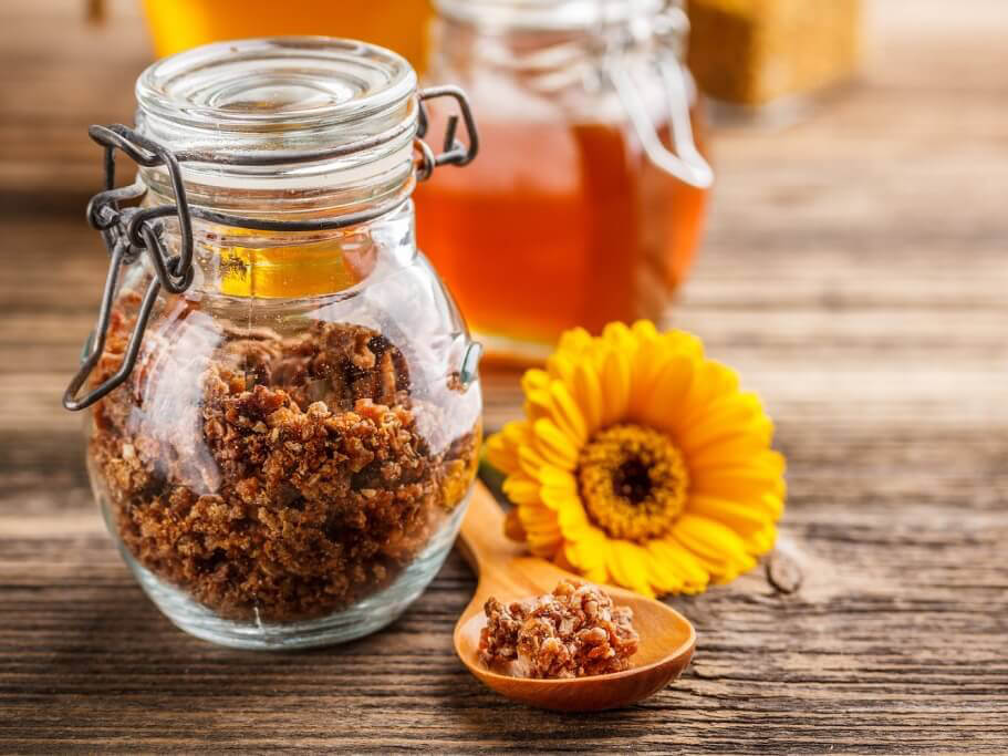 Для приготовления настойки прополис нужно измельчить